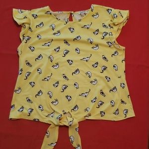Yellow blouse w blk/wht cats
